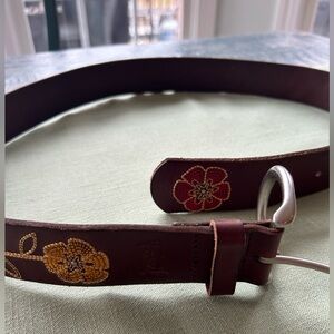 Fossil Brown Leather Belt Stitch Flowers Red Yellow Teal Silver Buckle Medium